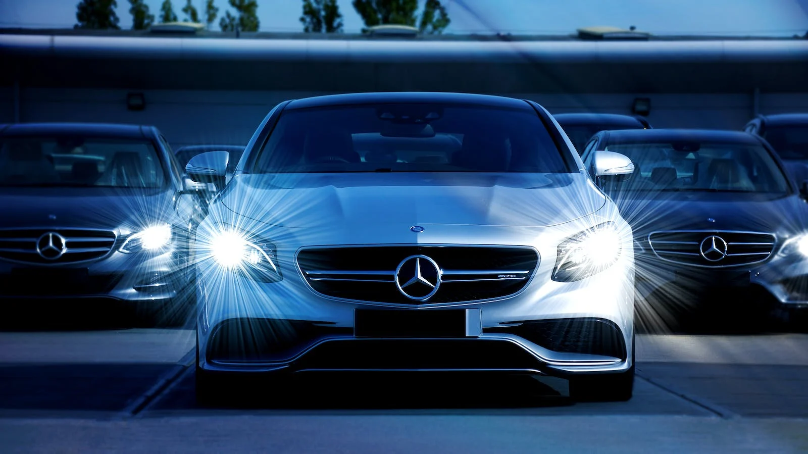 10-Top-Apps-to-Buy-Used-Cars-inside