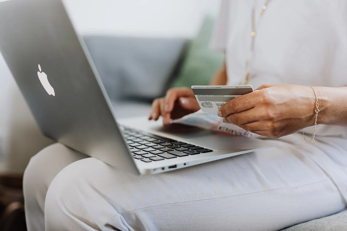 8-Most-Popular-Mobile-Banking-Apps-2023-inside